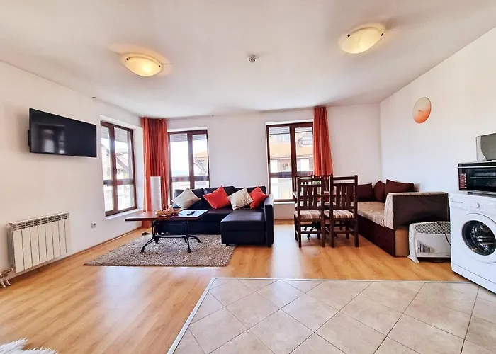 Front Door To The Gondola And Town Centre Apartman *