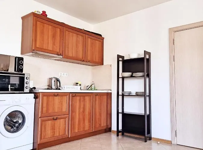 Apartman Front Door To The Gondola And Town Centre Banszko