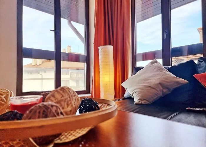 Apartment Front Door To The Gondola And Town Centre