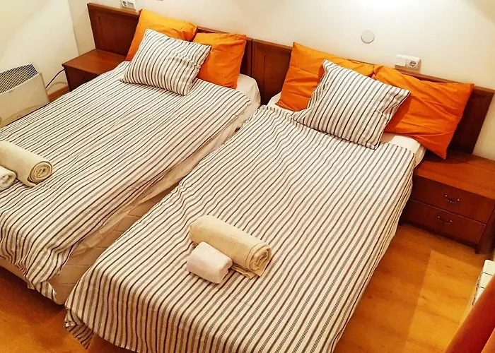 Apartment Front Door To The Gondola And Town Centre Bansko