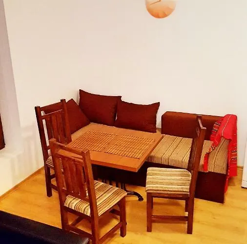 Apartman Front Door To The Gondola And Town Centre Banszko