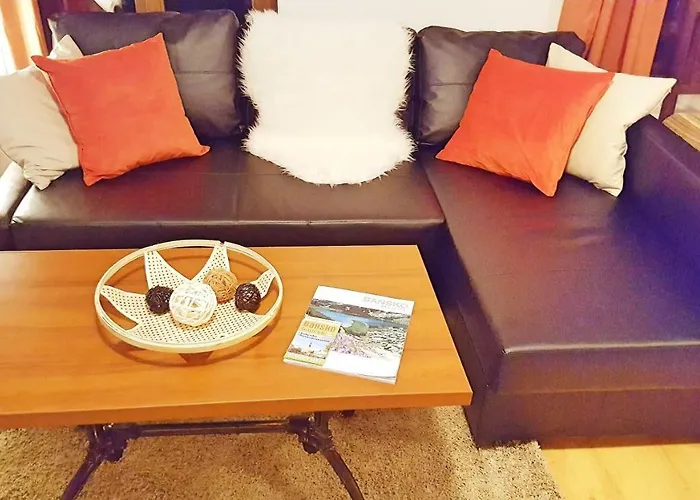 Apartman Front Door To The Gondola And Town Centre